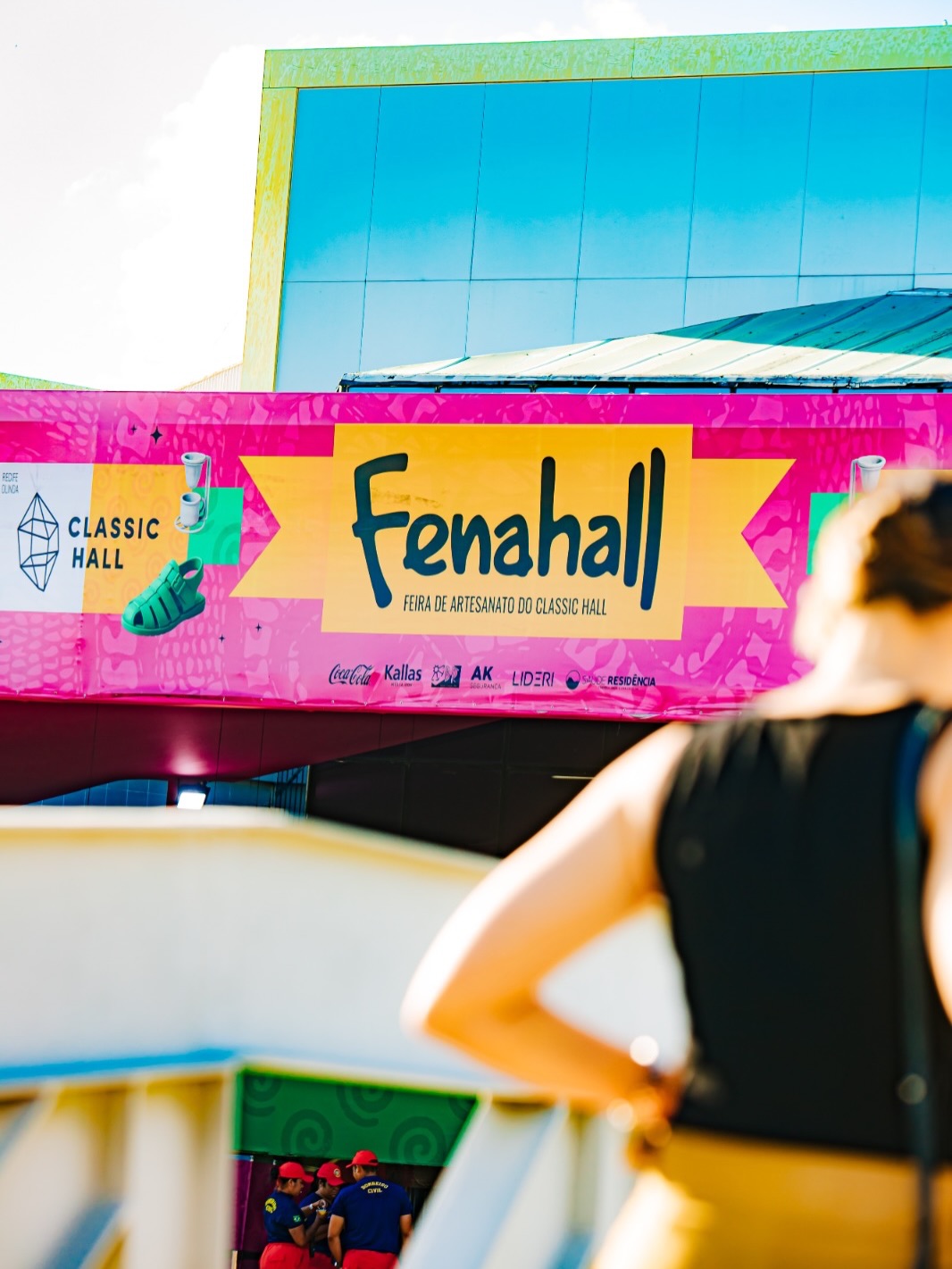 Fachada da Fenahall — Feira de Artesanato do Classic Hall — com a marca LIDERI entre os patrocinadores
